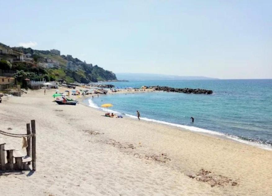Casa Di Giorgio-Fronte Spiaggia Pizzo  Exterior foto